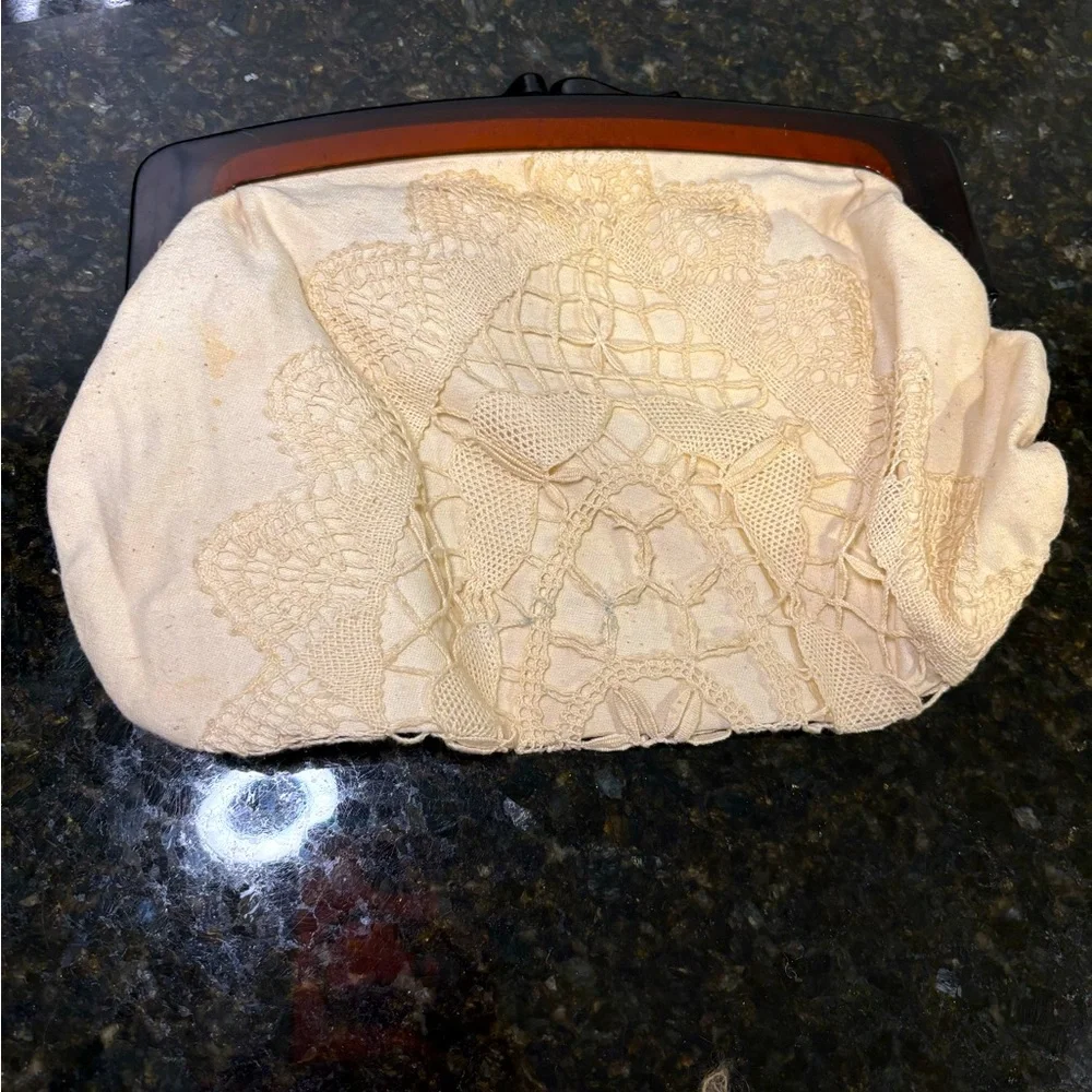 ANDANTE Vintage Cream Crochet Canvas Clutch